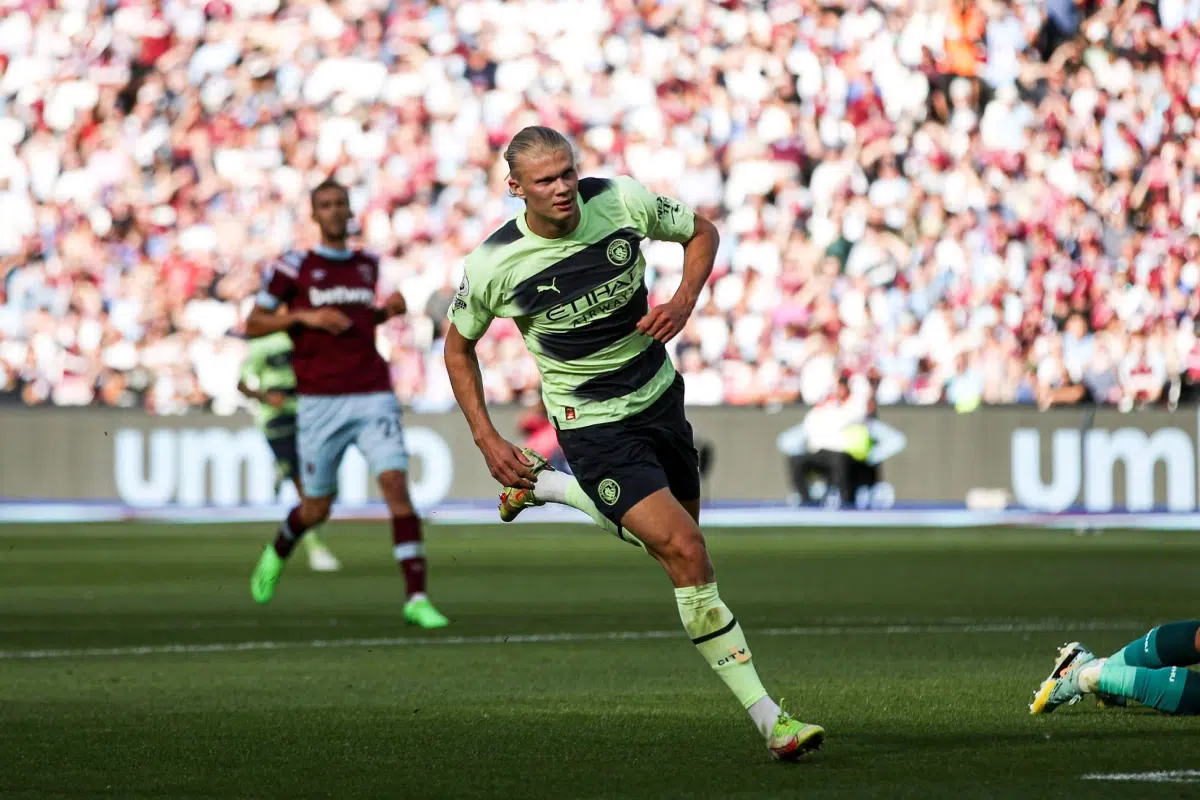 Erling Haaland celebrates his goal during the Premier League match between West Ham and Man City