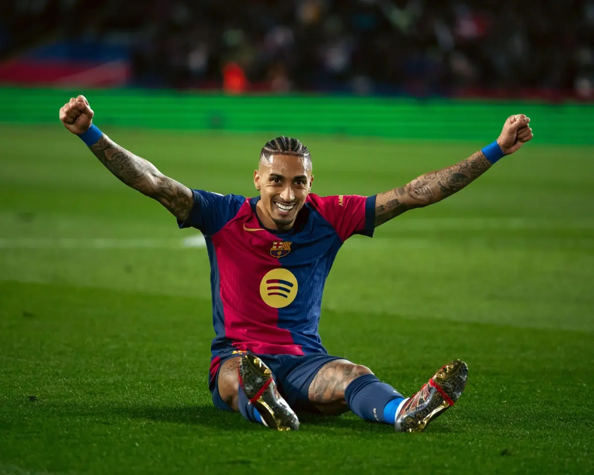 Raphinha of Barcelona celebrates his goal during the La Liga football match between FC Barcelona and Valencia CF