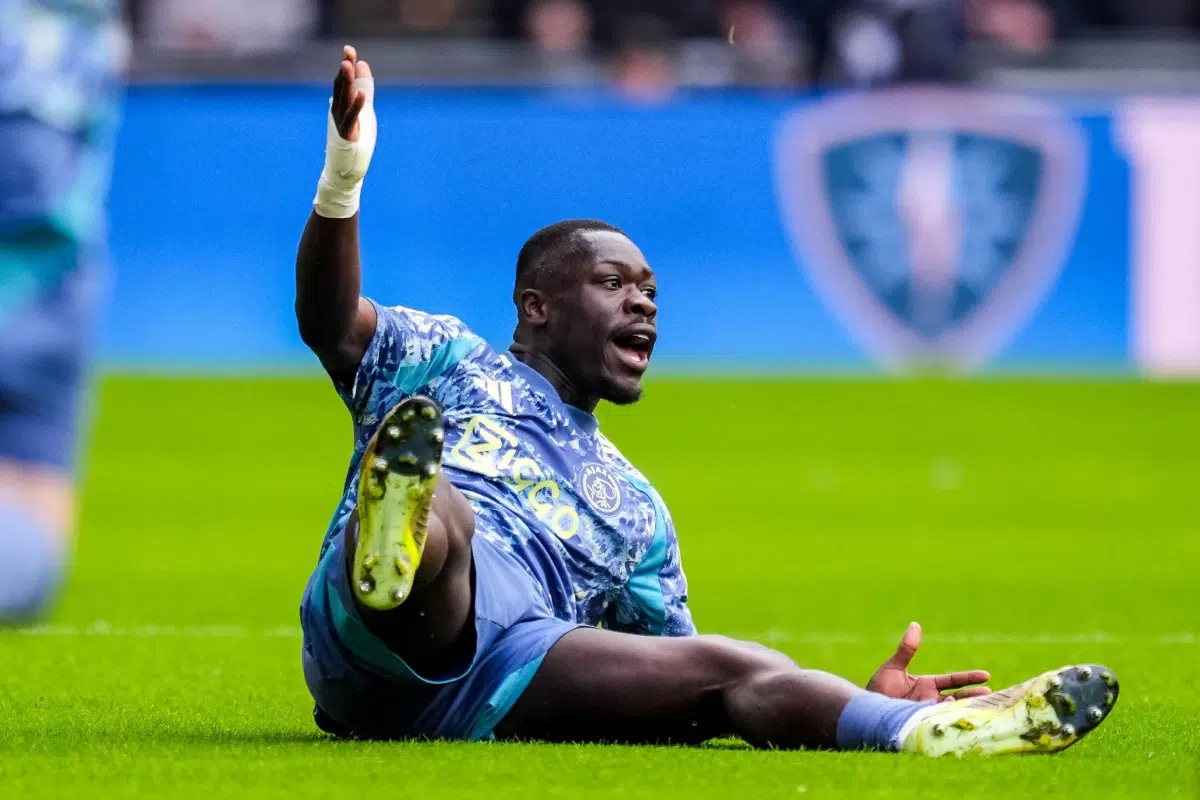 Brian Brobbey of AFC Ajax reacts during the Eredivisie match between PSV and AFC Ajax